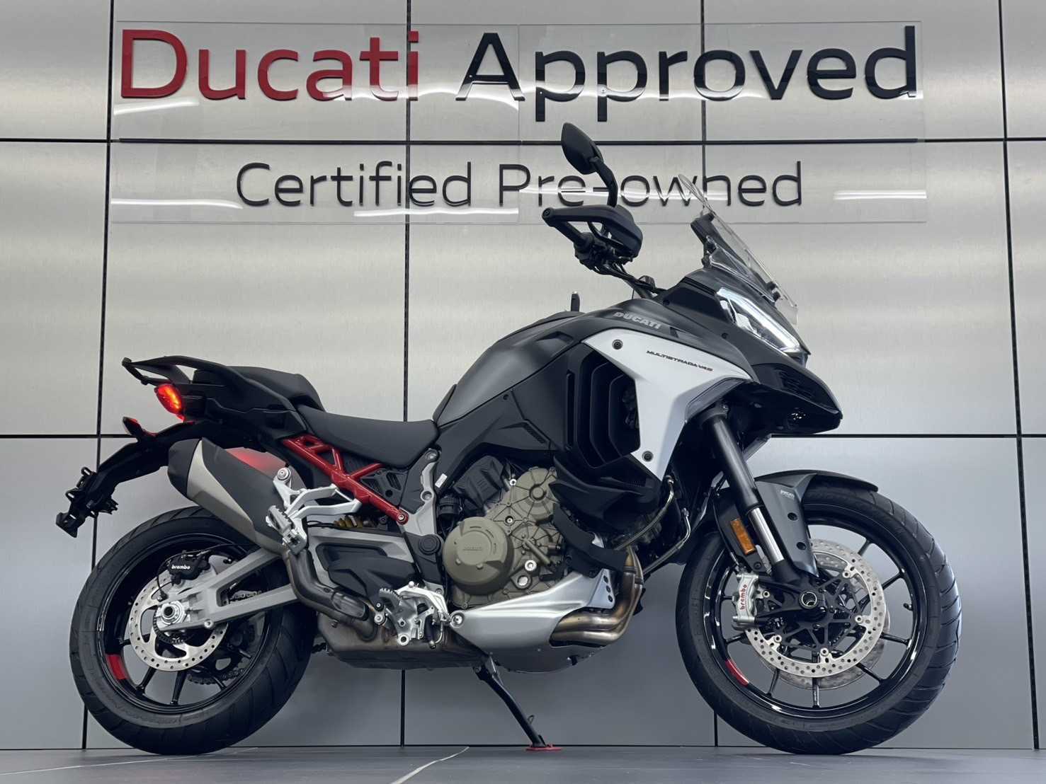 DUCATI | ドゥカティ千葉セントラル